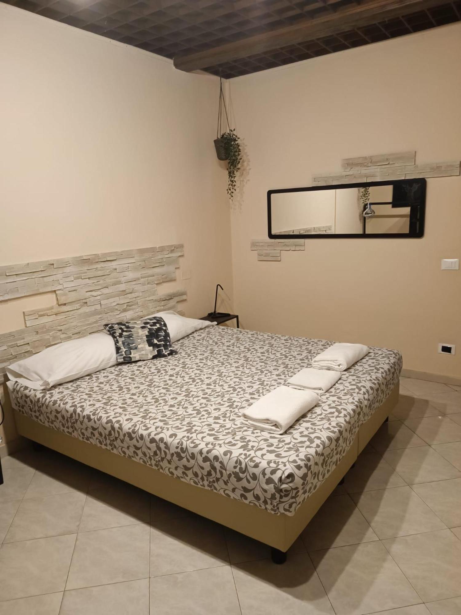 Smile Tower House Hotel Pisa Exterior photo